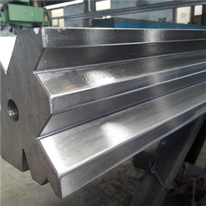 新鄉(xiāng)某廚具制造廠(chǎng)購(gòu)買(mǎi)折彎?rùn)C(jī)模具